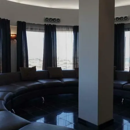 Panoramic 3br Penthouse In The Heart Of