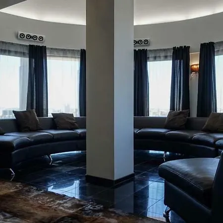 Panoramic 3br Penthouse In The Heart Of Апартаменти